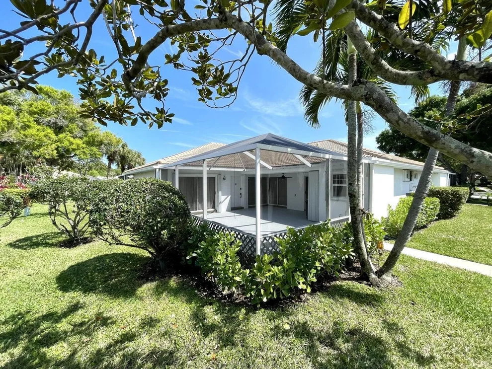 Unit for sale at 6301 Geminata Oak Court, Palm Beach Gardens, FL 33410