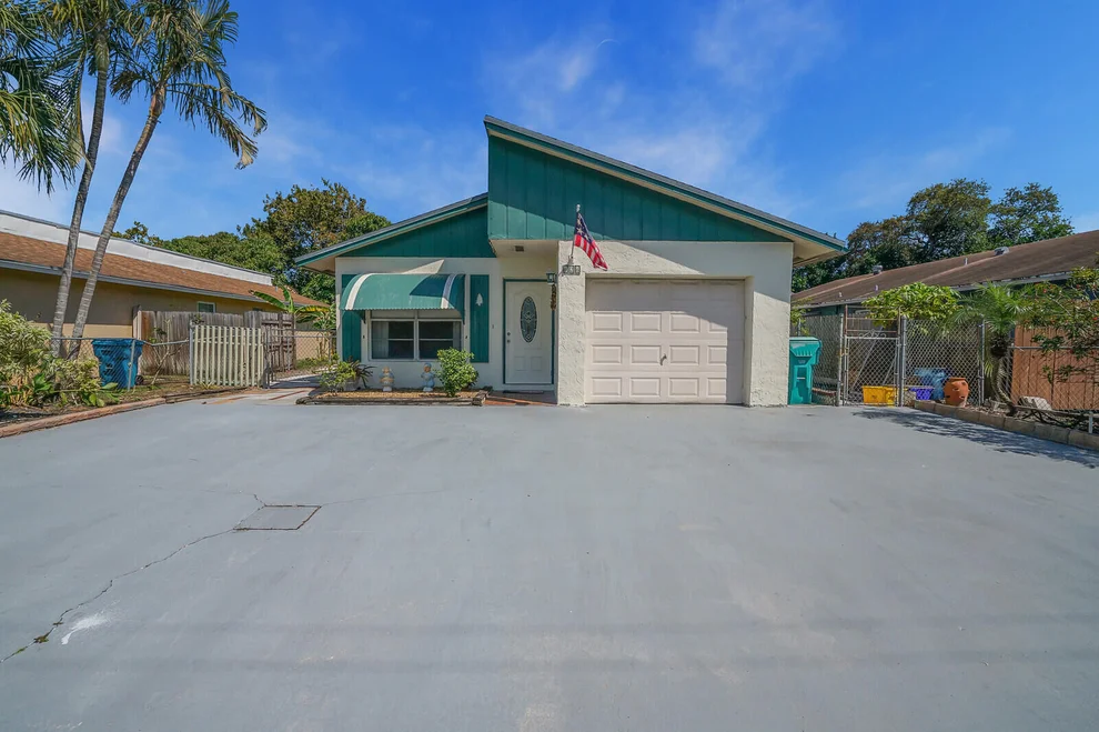 Unit for sale at 626 NW 7th Court, Boynton Beach, FL 33426
