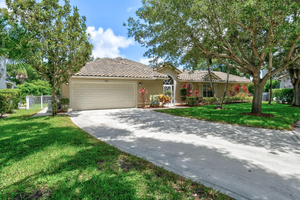 Unit for sale at 303 Hardwood Point, Jupiter, FL 33458