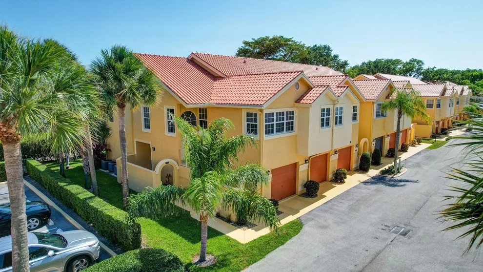 Unit for sale at 2121 S Ocean Boulevard, Lauderdale By The Sea, FL 33062