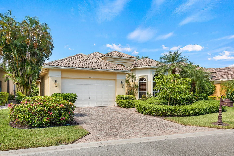 Unit for sale at 7839 L Aquila Way, Delray Beach, FL 33446