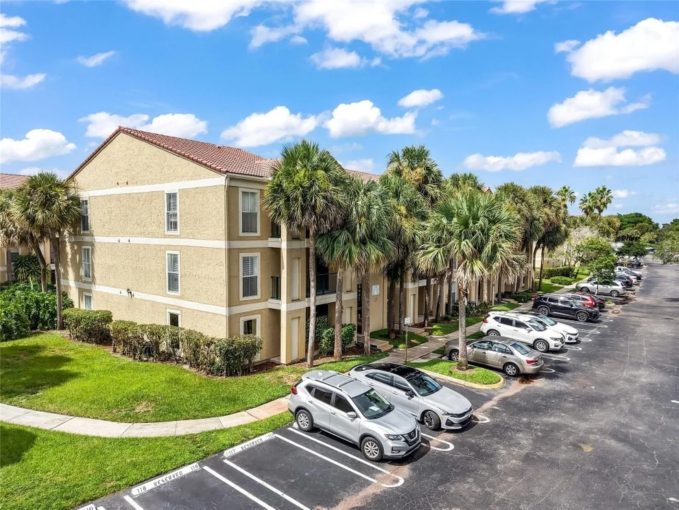 Unit for sale at 733 Riverside Drive, Coral Springs, FL 33071