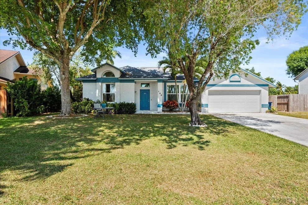 Unit for sale at 148 Roycourt Circle, Royal Palm Beach, FL 33411