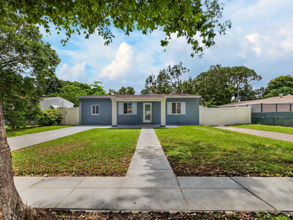 Unit for sale at 128 SW 22nd Terrace, Fort Lauderdale, FL 33312