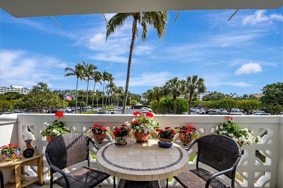 Unit for sale at 2840 S Ocean Boulevard, Palm Beach, FL 33480