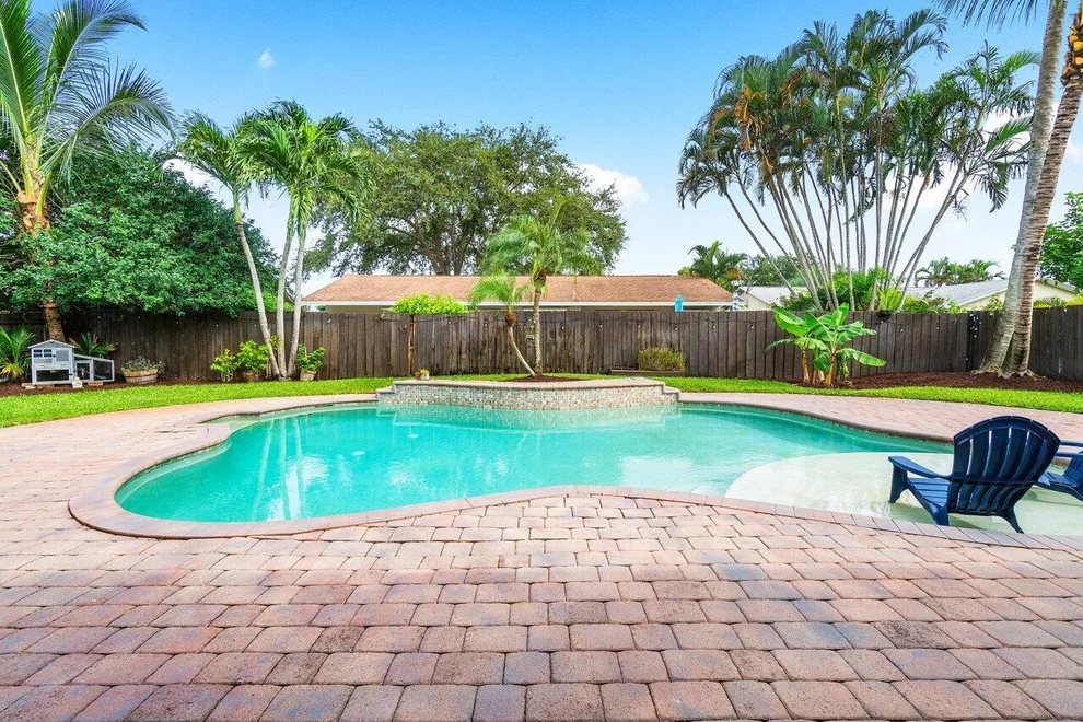 Unit for sale at 5440 Sandhurst Circle S, Lake Worth, FL 33463