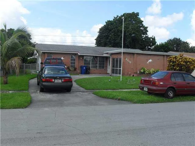 Unit for sale at 8210 NW 21st Street, Sunrise, FL 33322