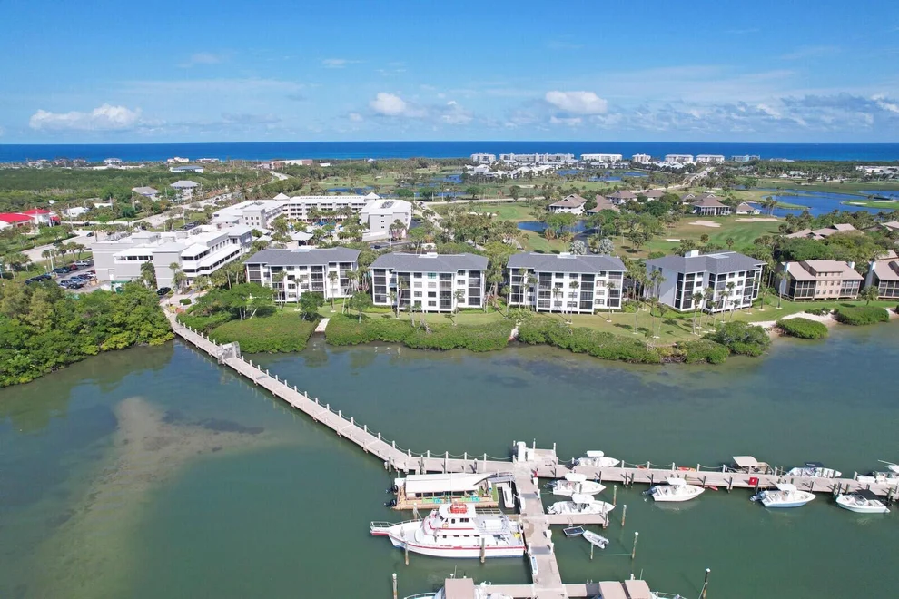 Unit for sale at 370 NE Edgewater Drive, Stuart, FL 34996