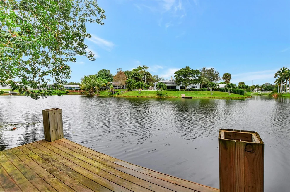 Unit for sale at 1107 SW 2nd Street SW, Boca Raton, FL 33486