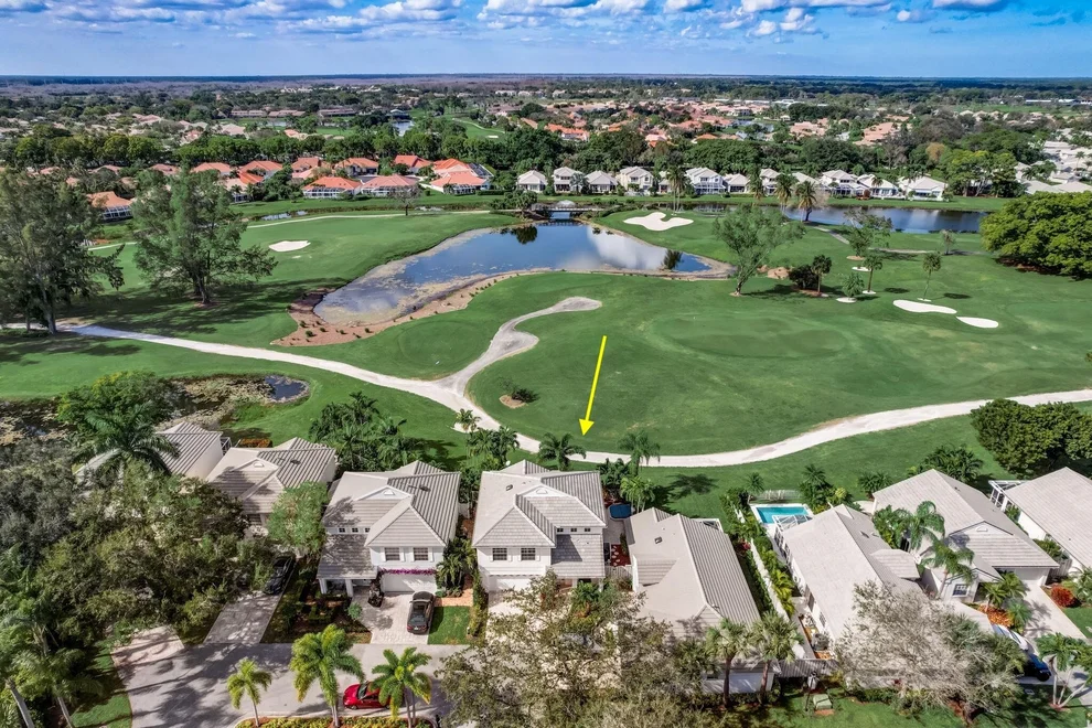 Unit for sale at 35 Admirals Court, Palm Beach Gardens, FL 33418