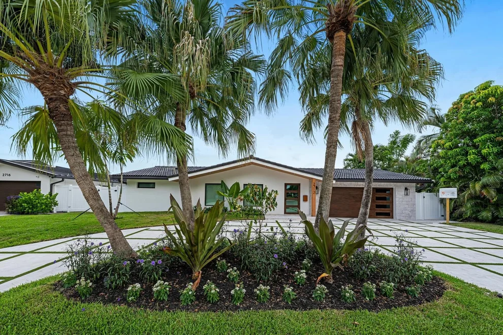 Unit for sale at 2712 NE 12th Street, Pompano Beach, FL 33062