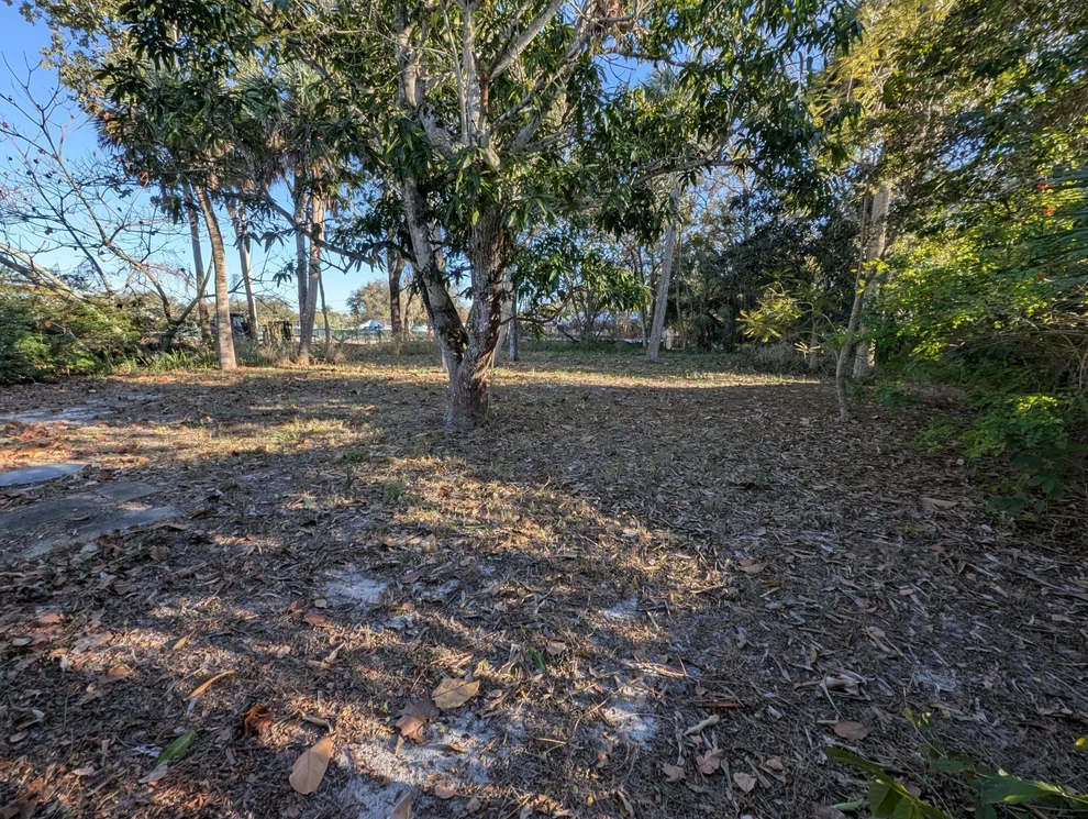 Unit for sale at 521 SW Halpatiokee Street, Stuart, FL 34994