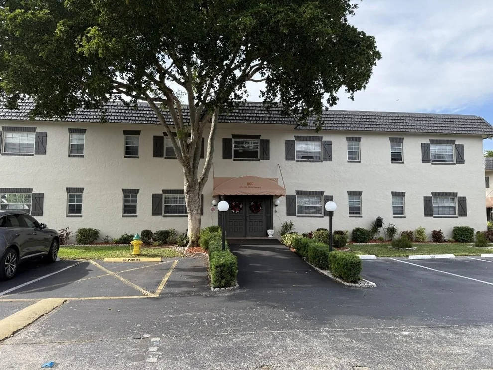 Unit for sale at 375 SW 56th Avenue, Margate, FL 33068