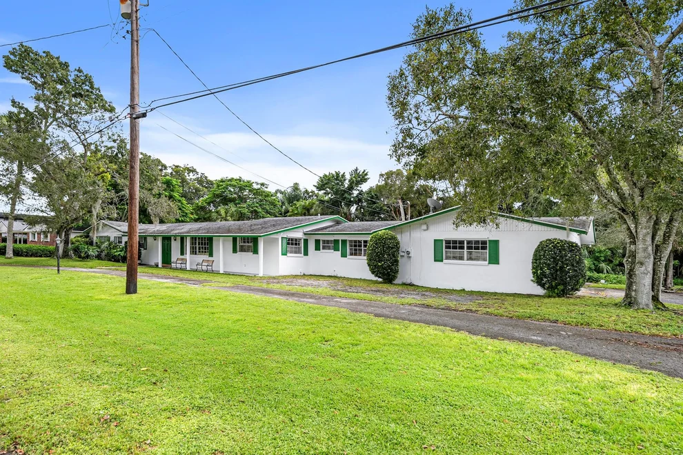 Unit for sale at 4050 Greenwood Drive, Fort Pierce, FL 34982