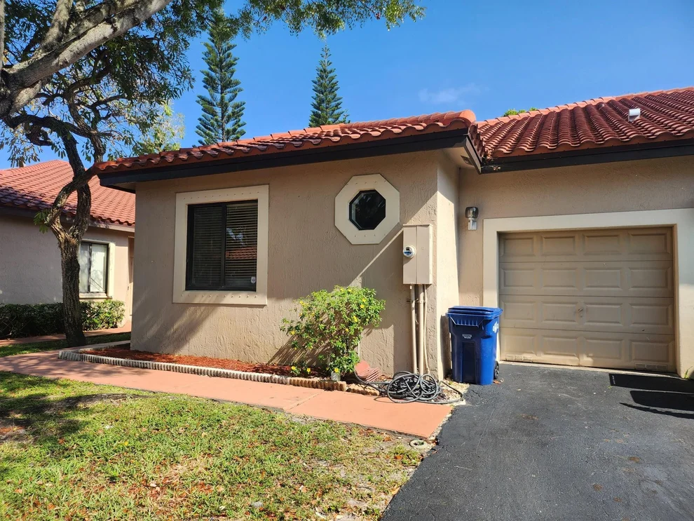 Unit for sale at 3070 La Mirage Drive, Lauderhill, FL 33319