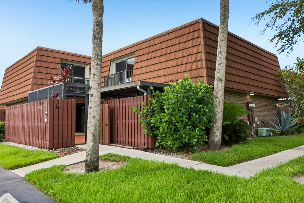 Unit for sale at 1176 SW 118th Terrace, Davie, FL 33325