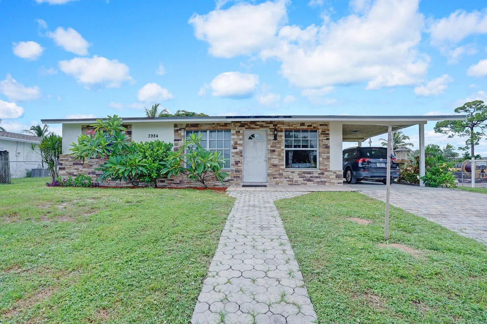 Unit for sale at 3984 Chickasha Road, Lake Worth, FL 33462
