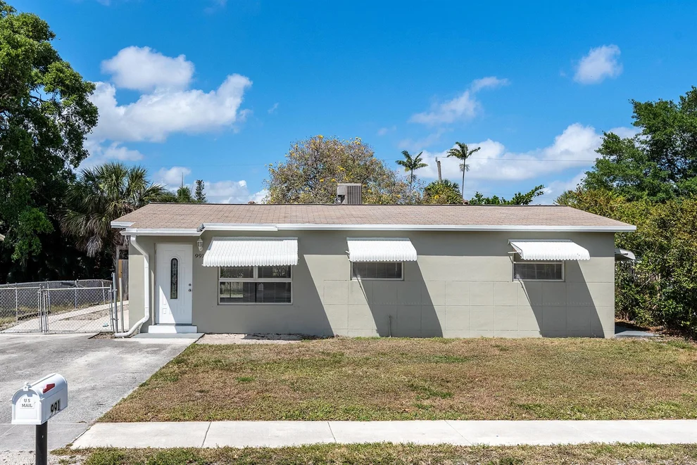 Unit for sale at 991 SW 31st Street, Fort Lauderdale, FL 33315