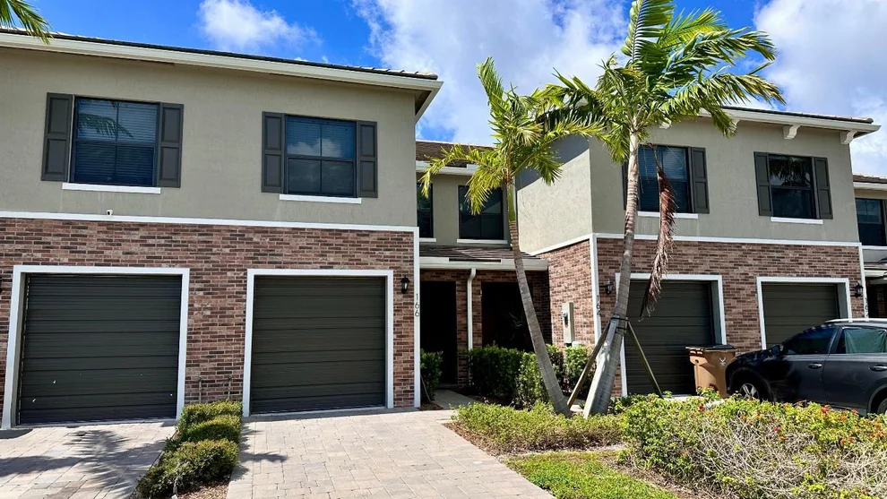 Unit for sale at 166 SE 5th Court, Deerfield Beach, FL 33441