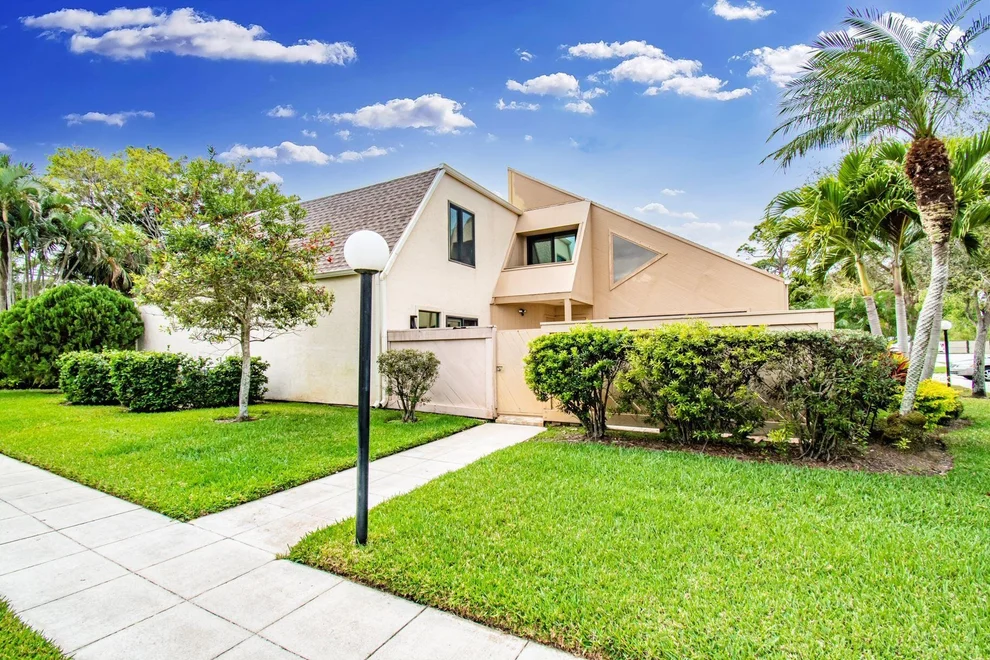 Unit for sale at 1100 SE Mitchell Avenue, Port St Lucie, FL 34952