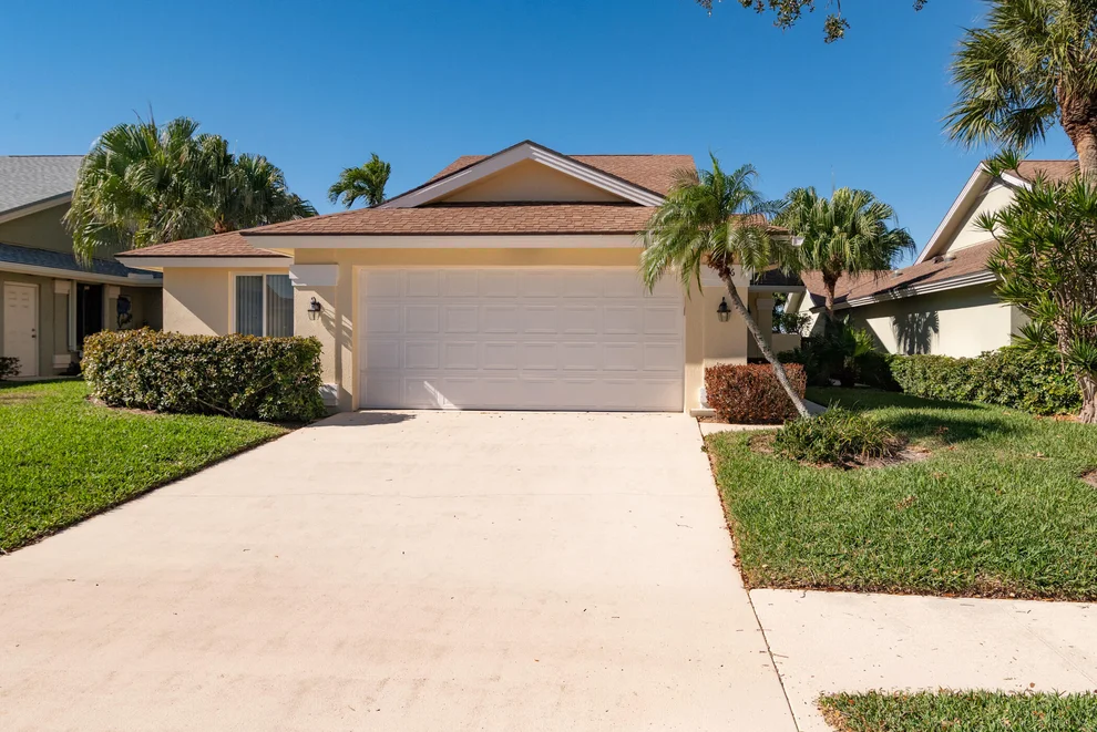 Unit for sale at 216 Ridge Road, Jupiter, FL 33477