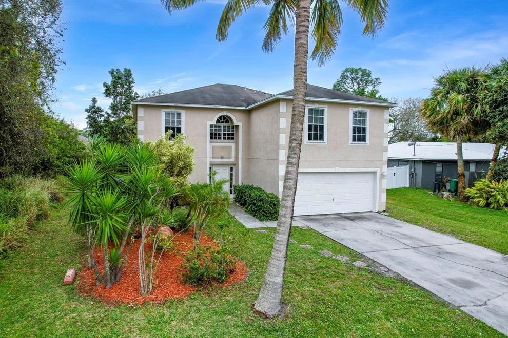 Unit for sale at 775 SW Alton Circle, Port St Lucie, FL 34953