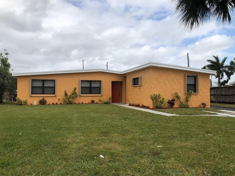 Unit for sale at 903 Hibiscus Drive, Royal Palm Beach, FL 33411
