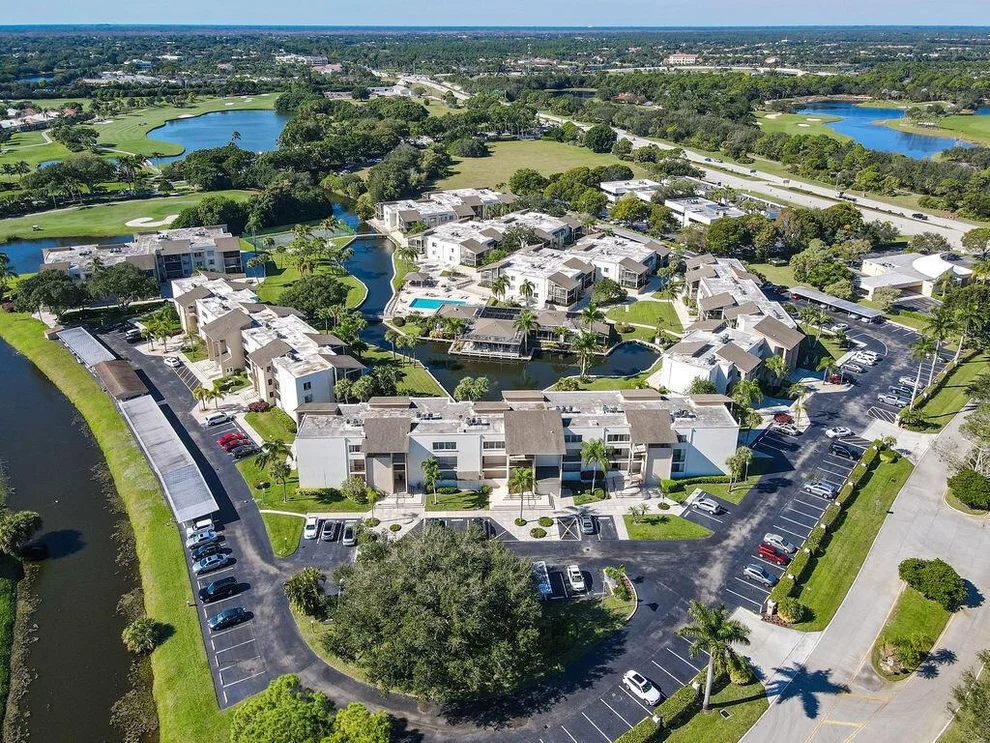 Unit for sale at 11811 Avenue Of The Pga, Palm Beach Gardens, FL 33418