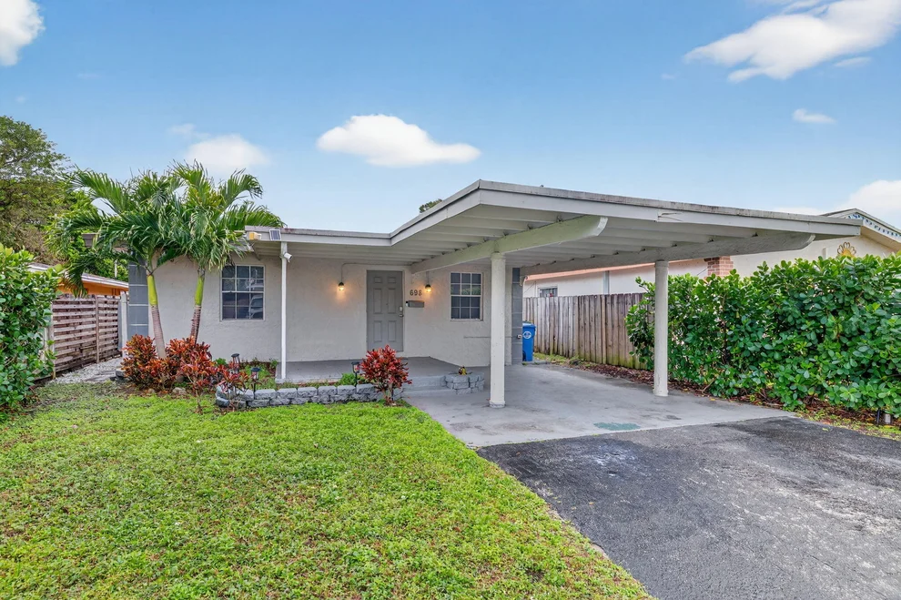 Unit for sale at 698 NE 36th Street, Oakland Park, FL 33334