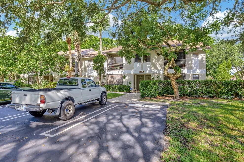 Unit for sale at 119 Gardens Drive, Pompano Beach, FL 33069
