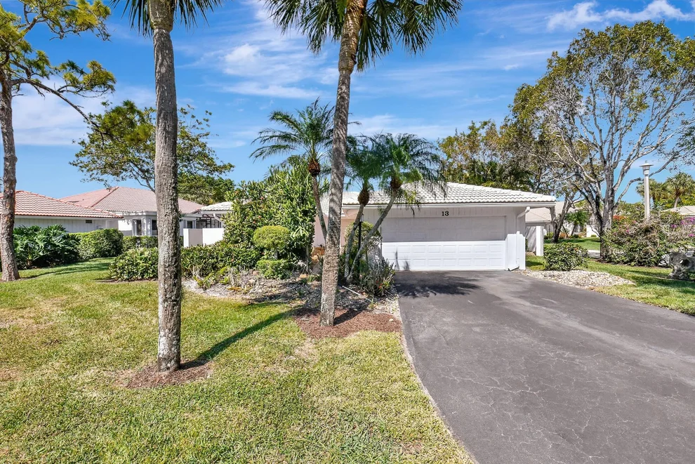 Unit for sale at 13 E Glens Drive, Boynton Beach, FL 33436
