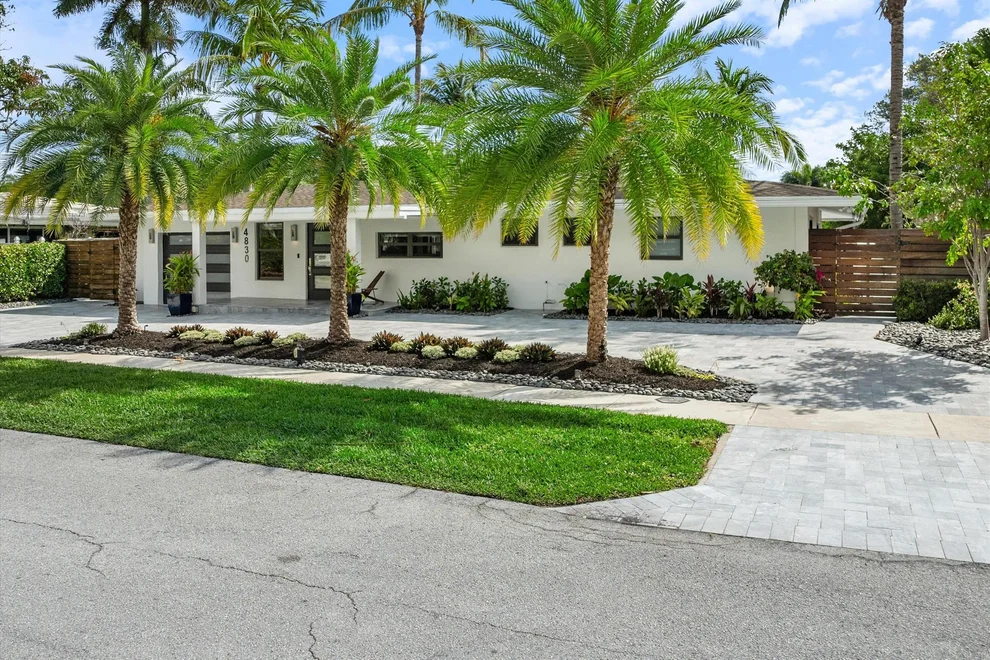 Unit for sale at 4830 NE 29 Avenue, Lighthouse Point, FL 33064