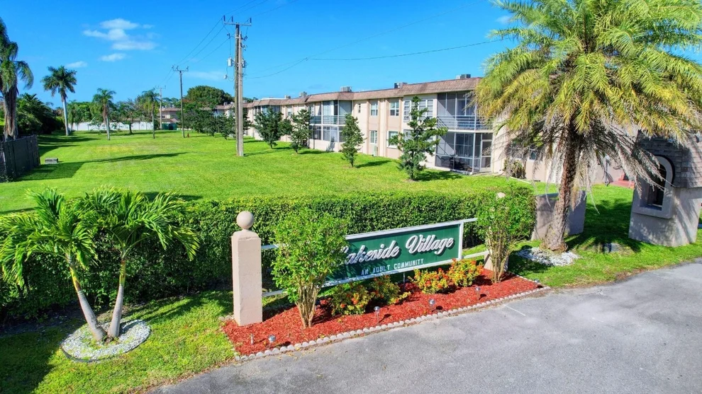 Unit for sale at 715 Lori Drive, Palm Springs, FL 33461