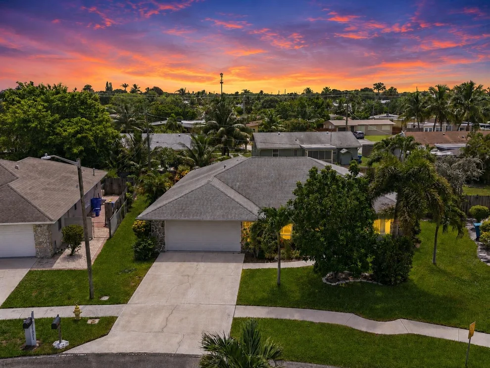 Unit for sale at 1081 Palama Way, Lantana, FL 33462