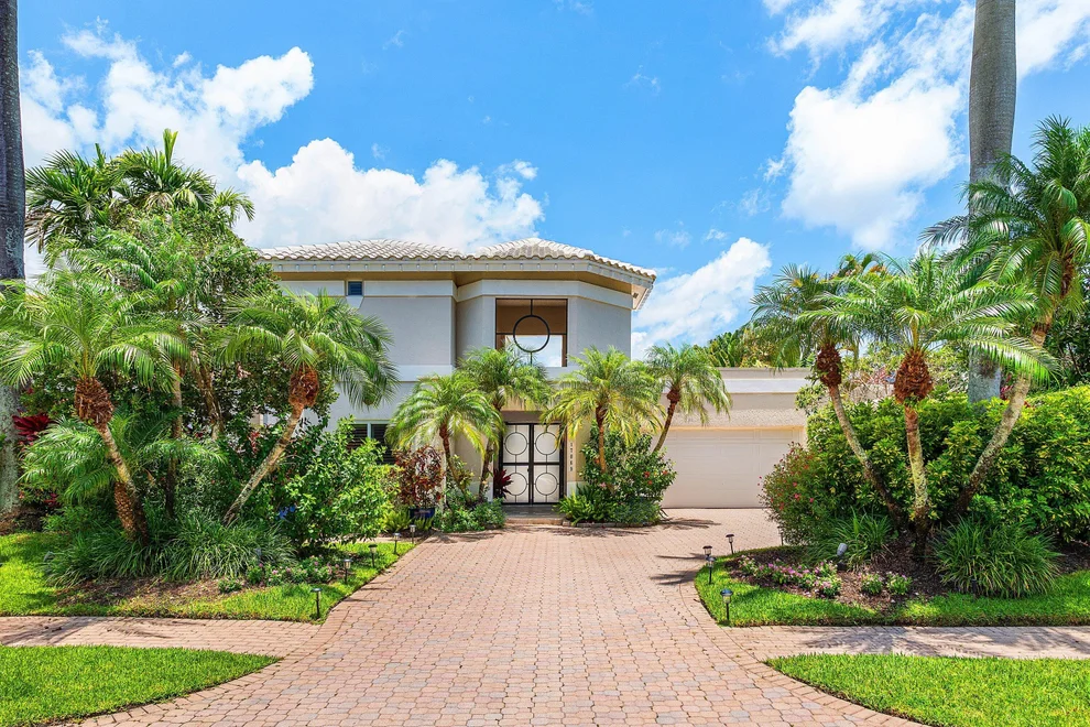 Unit for sale at 17069 Royal Cove Way, Boca Raton, FL 33496