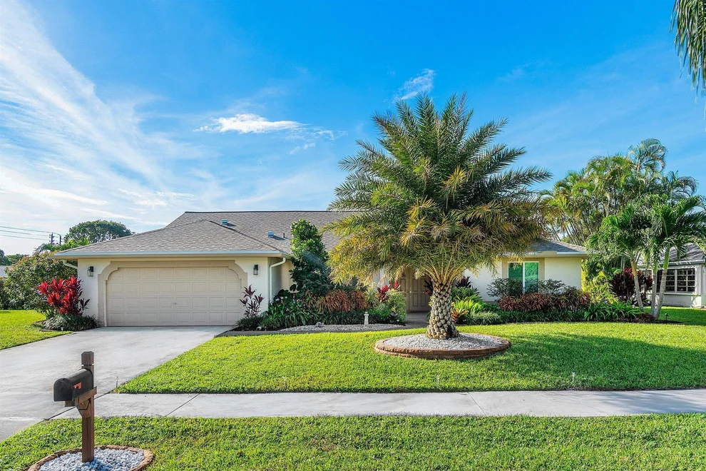 Unit for sale at 2350 Riviera Drive, Delray Beach, FL 33445