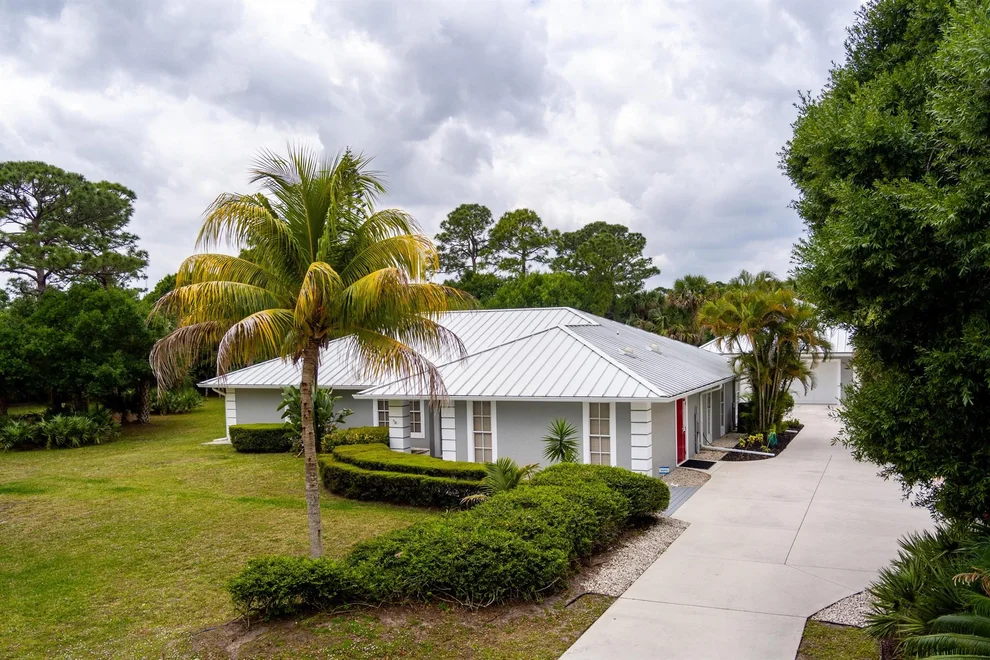 Unit for sale at 4605 Pinetree Drive, Fort Pierce, FL 34982