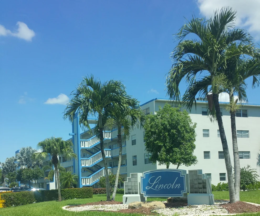 Unit for sale at 2033 Lincoln, Boca Raton, FL 33434