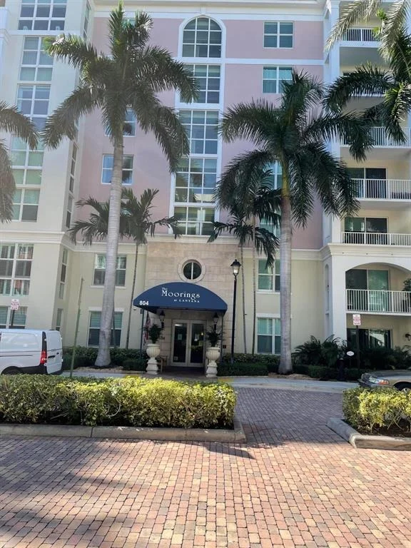 Unit for sale at 804 E Windward Way, Lantana, FL 33462