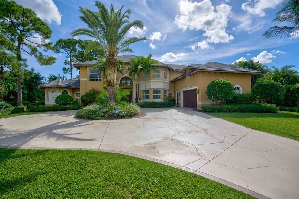 Unit for sale at 5169 Misty Morn Road, Palm Beach Gardens, FL 33418
