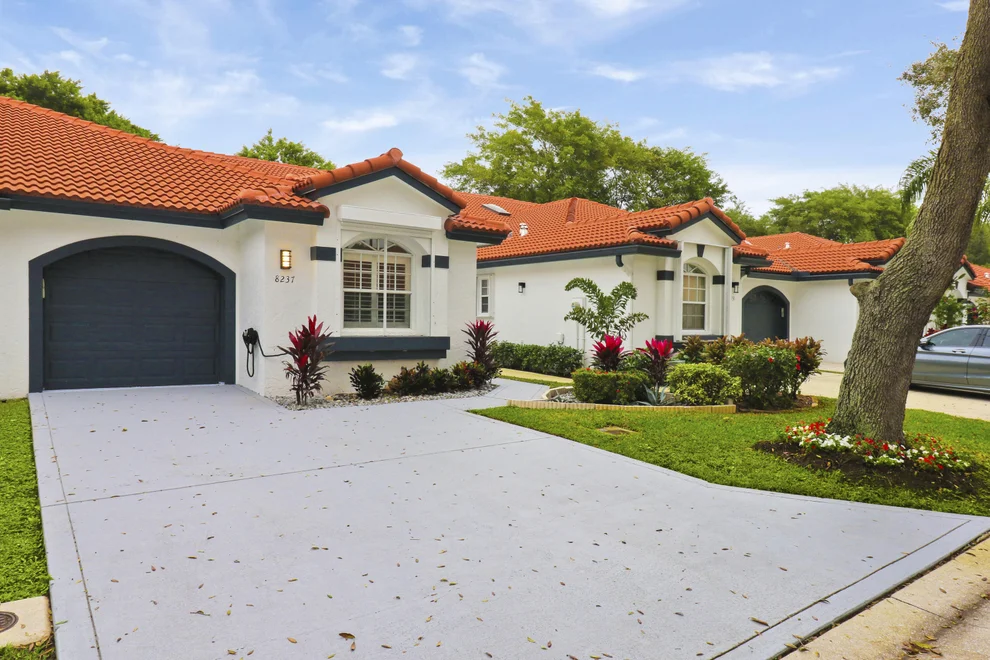 Unit for sale at 8237 Via Bella, Boca Raton, FL 33496
