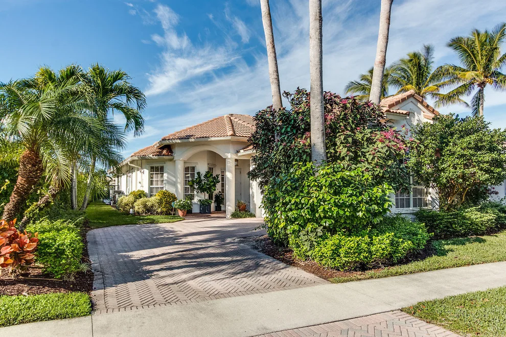 Unit for sale at 2891 Twin Oaks Way, Wellington, FL 33414