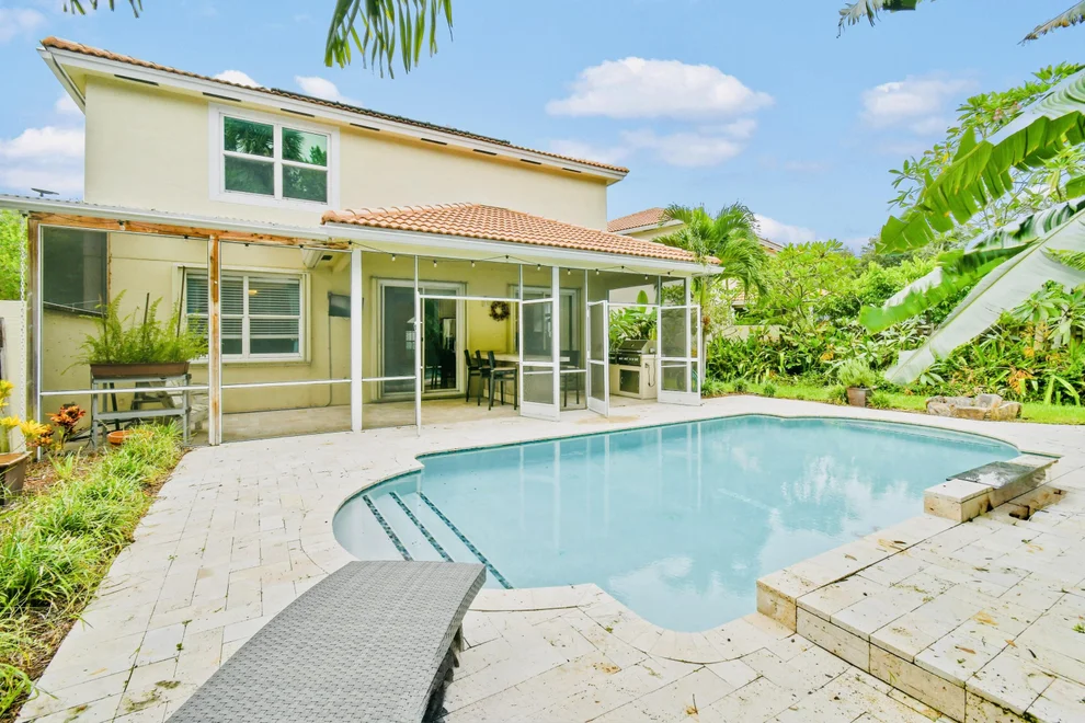 Unit for sale at 4576 Thornwood Circle, Palm Beach Gardens, FL 33418