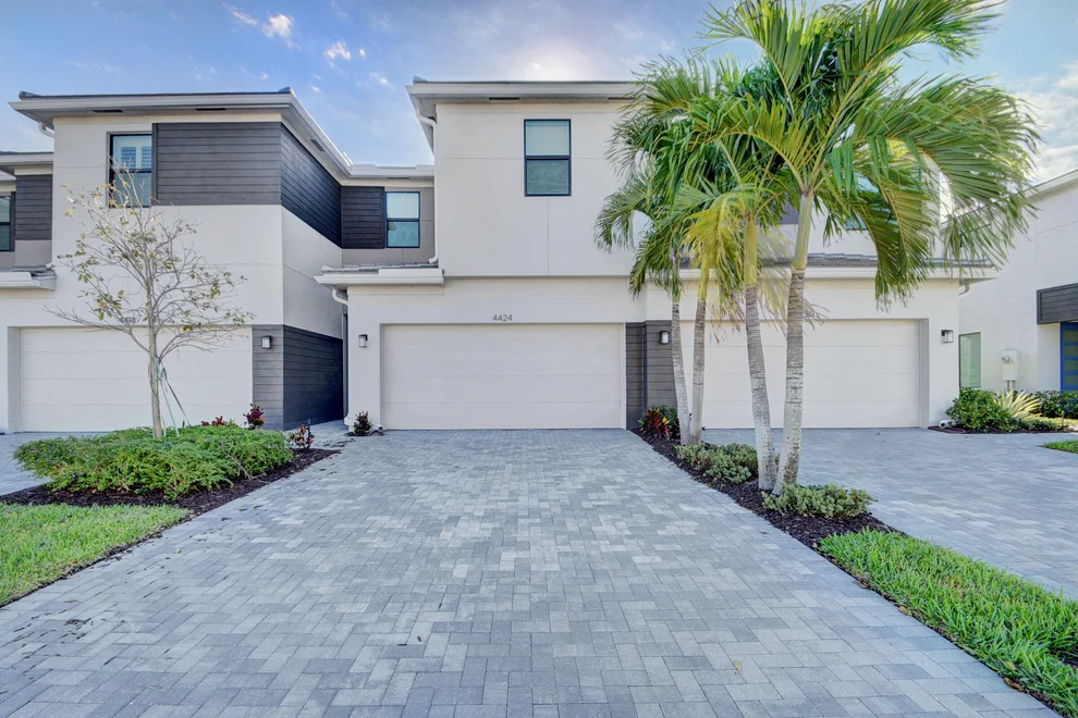 Unit for sale at 4424 Serpens Lane, Lake Worth, FL 33467