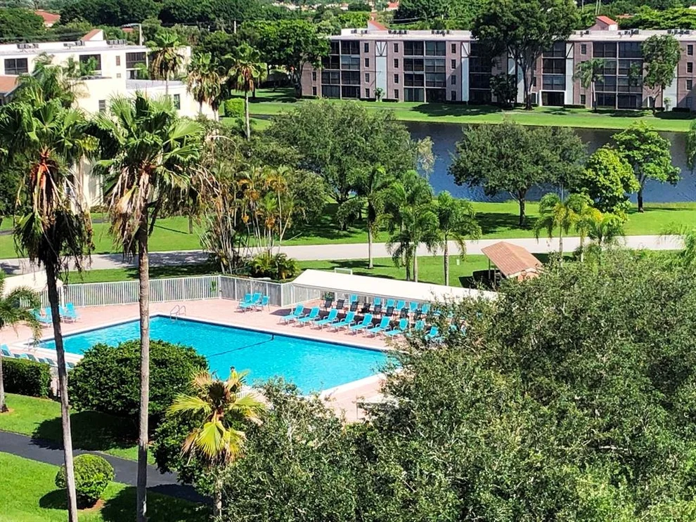 Unit for sale at 7290 Kinghurst Drive, Delray Beach, FL 33446