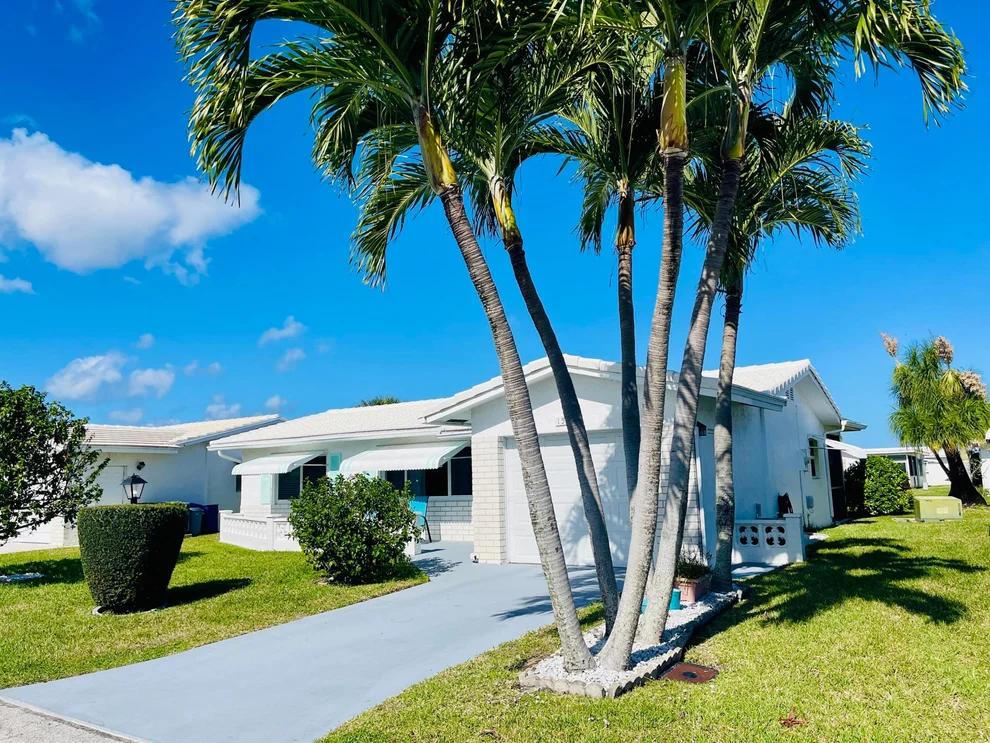 Unit for sale at 1501 SW Nicholas Drive, Boynton Beach, FL 33426