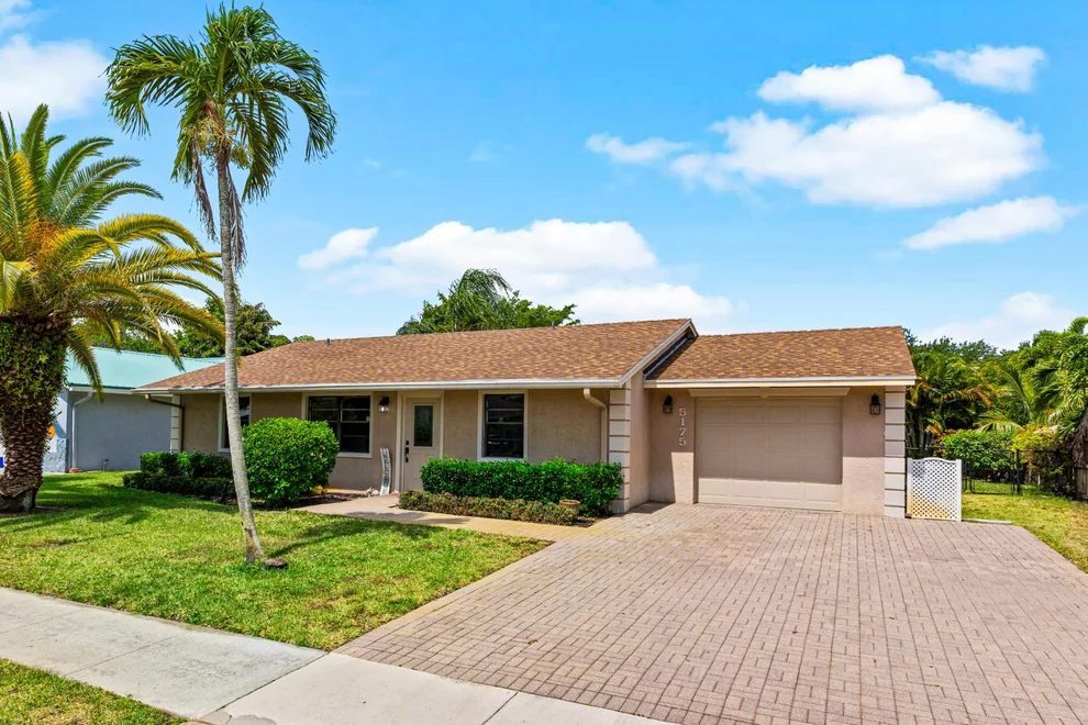 Unit for sale at 5175 Beechwood Road, Delray Beach, FL 33484