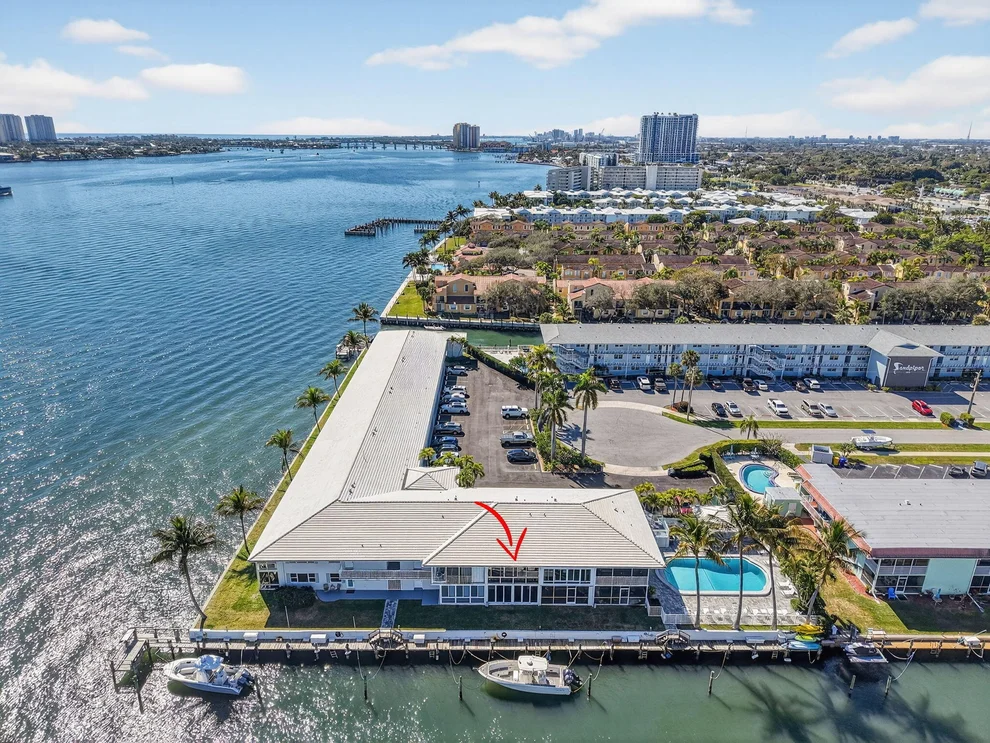 Unit for sale at 100 Lehane Terrace, North Palm Beach, FL 33408