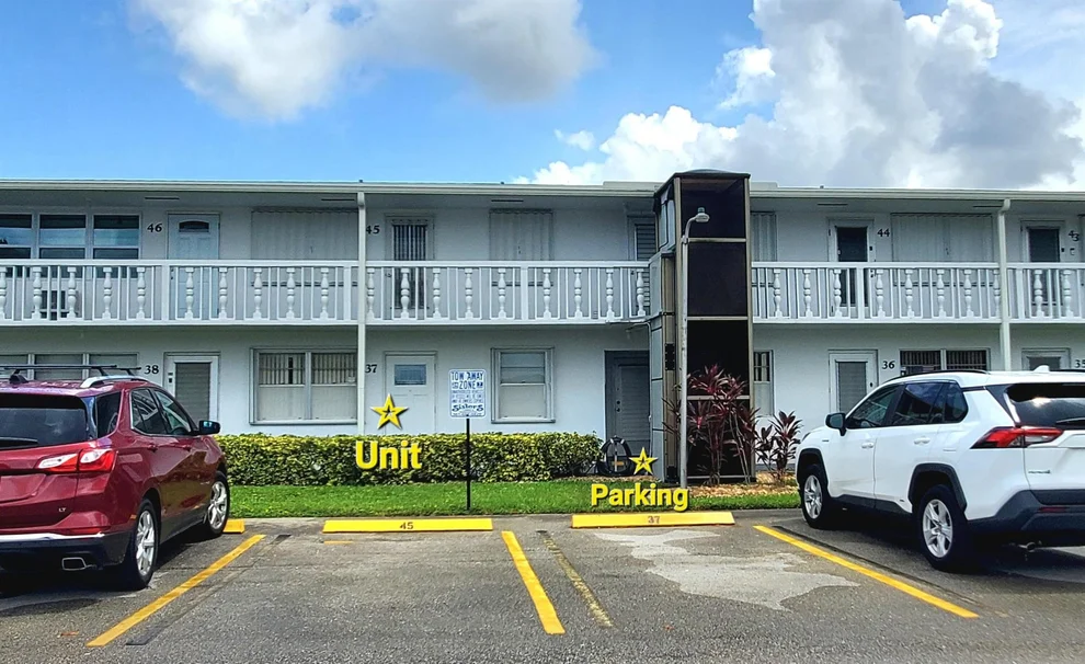 Unit for sale at 37 Kent C, West Palm Beach, FL 33417