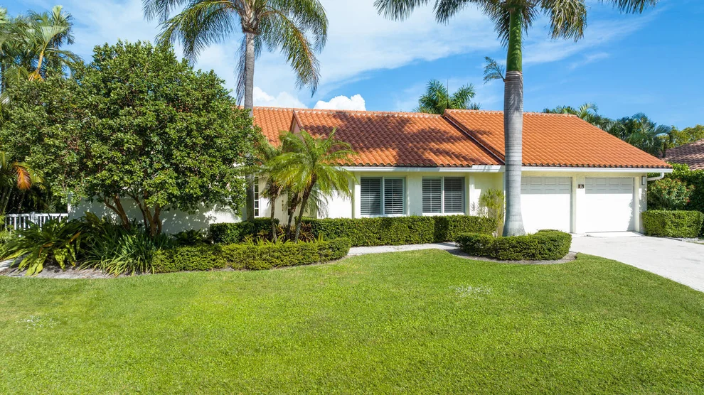 Unit for sale at 36 Harbour Drive N, Ocean Ridge, FL 33435